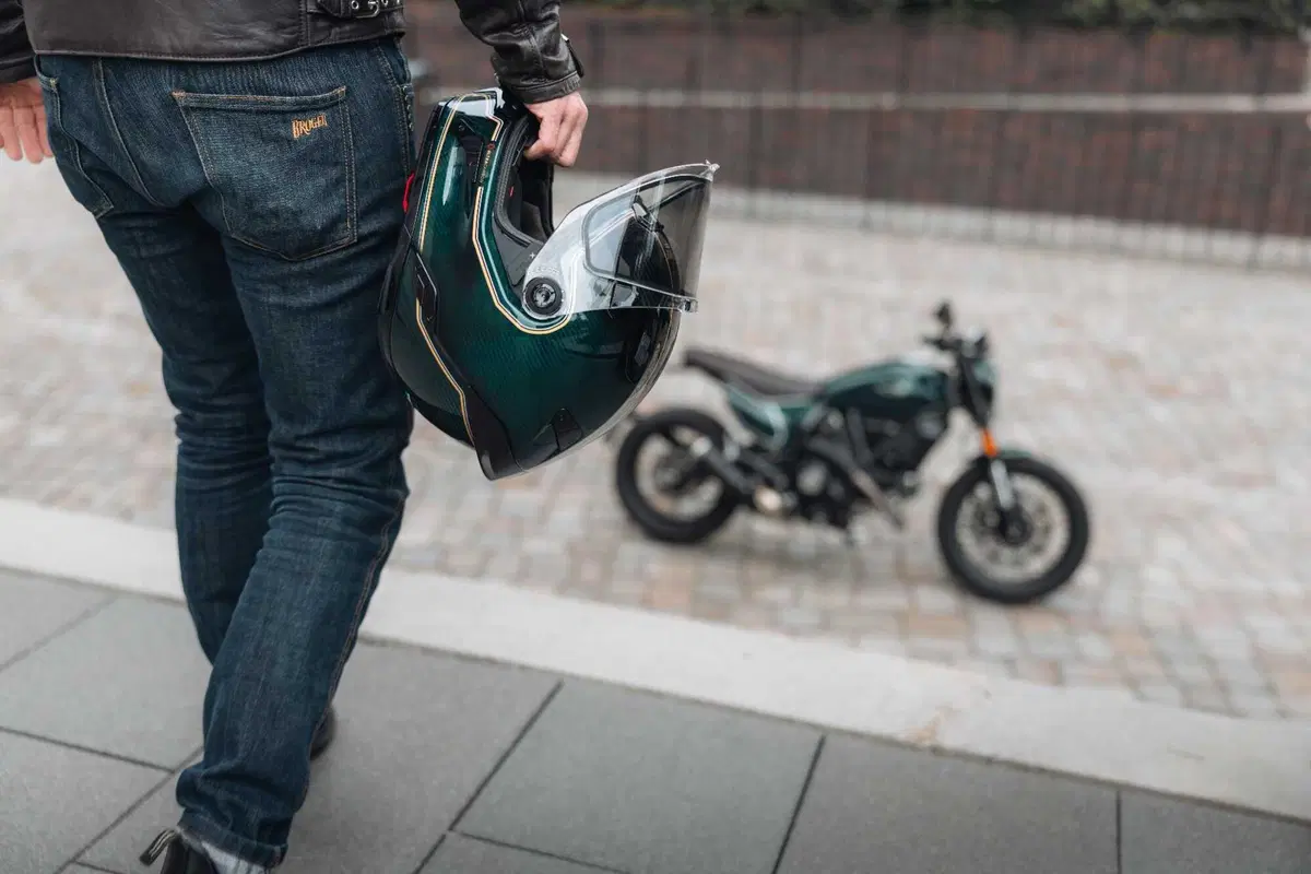 Nolan presenta X-804 ST: il DNA della pista incontra l'eleganza su strada (39)