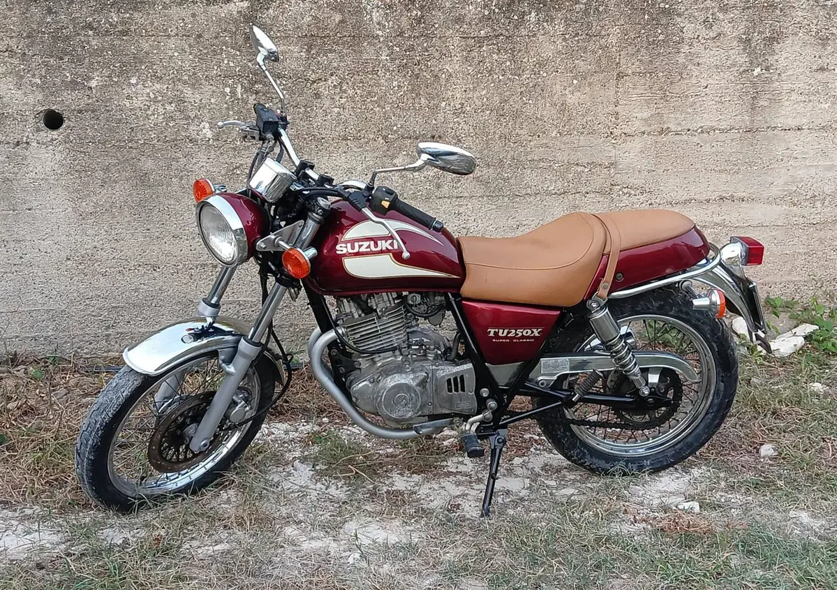 Suzuki TU 250 (7)