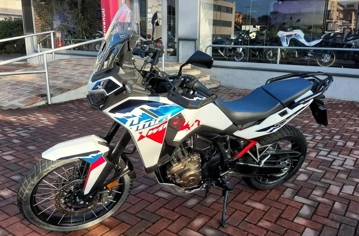 Honda Africa Twin CRF 1100L ES DCT (2024 - 26) (7)
