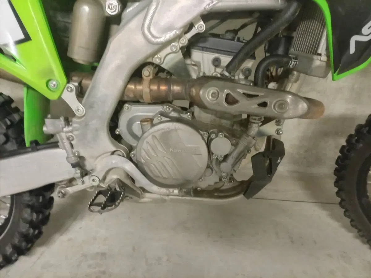 Kawasaki KX250 (2024) (4)