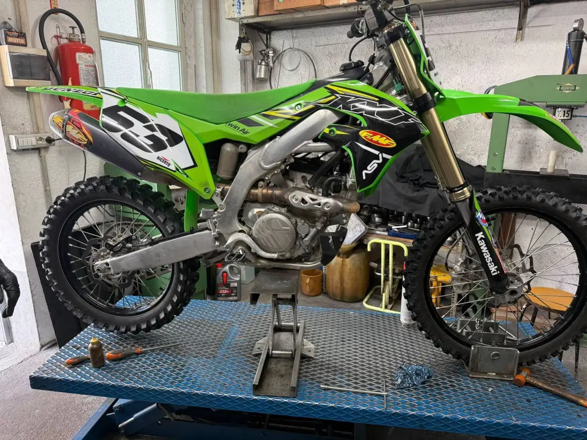 Kawasaki KX250 (2024) (8)