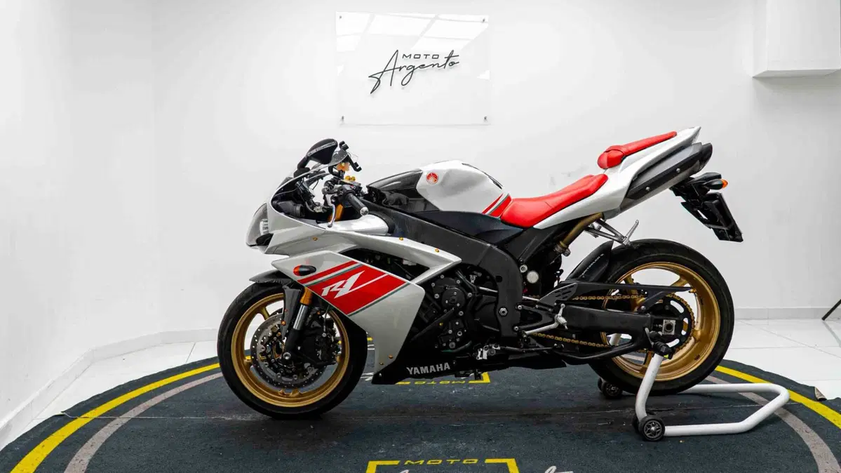 Yamaha YZF R1 (2007 - 08) (14)