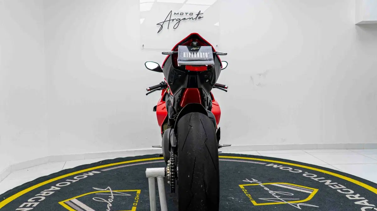 Ducati Panigale V4 S 1100 (2021) (10)