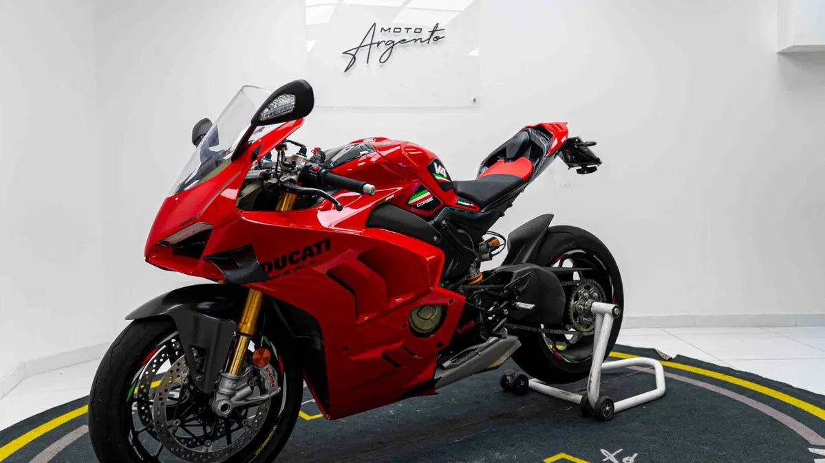 Ducati Panigale V4 S 1100 (2021) (13)
