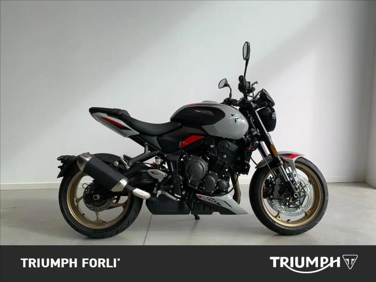 Triumph Trident 800 (2026)