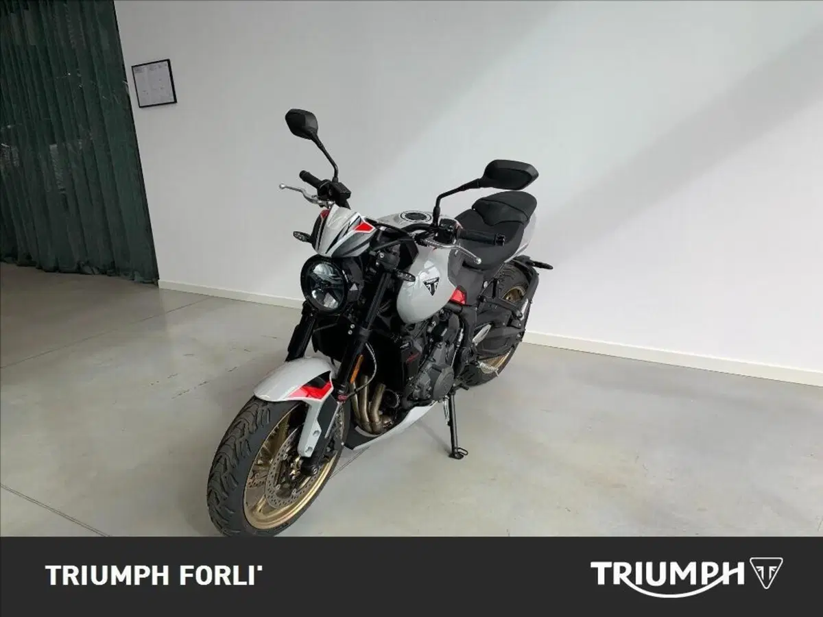 Triumph Trident 800 (2026) (3)