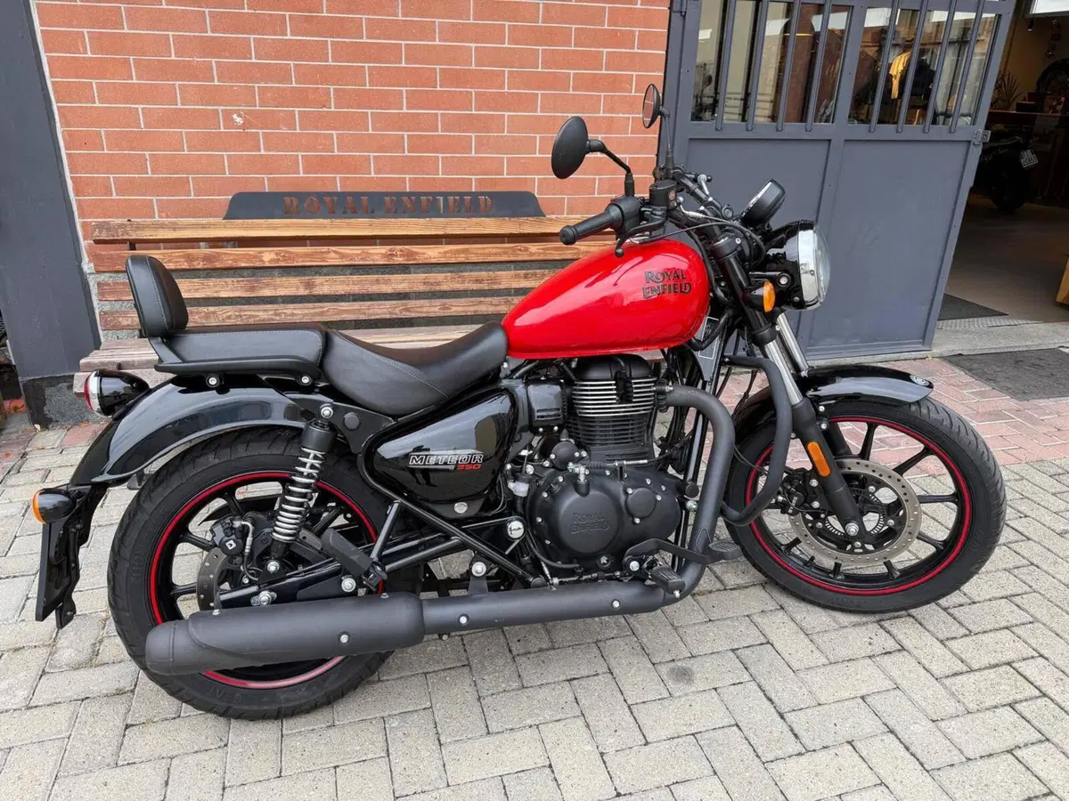 Royal Enfield Meteor 350 (2021 - 26) (2)