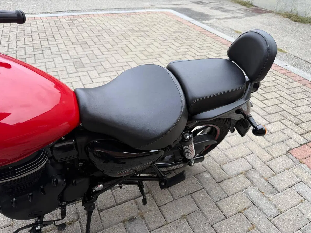 Royal Enfield Meteor 350 (2021 - 26) (5)