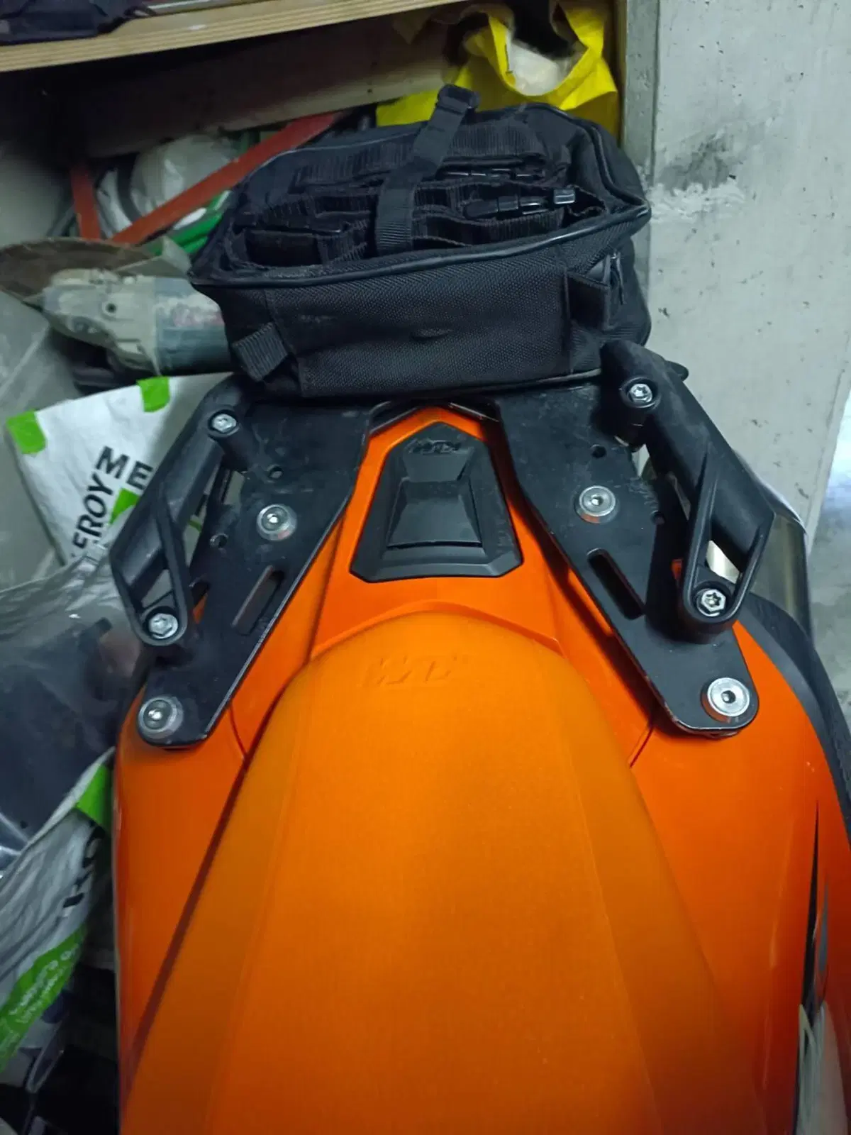 KTM 690 Enduro R (2022 - 25) (7)