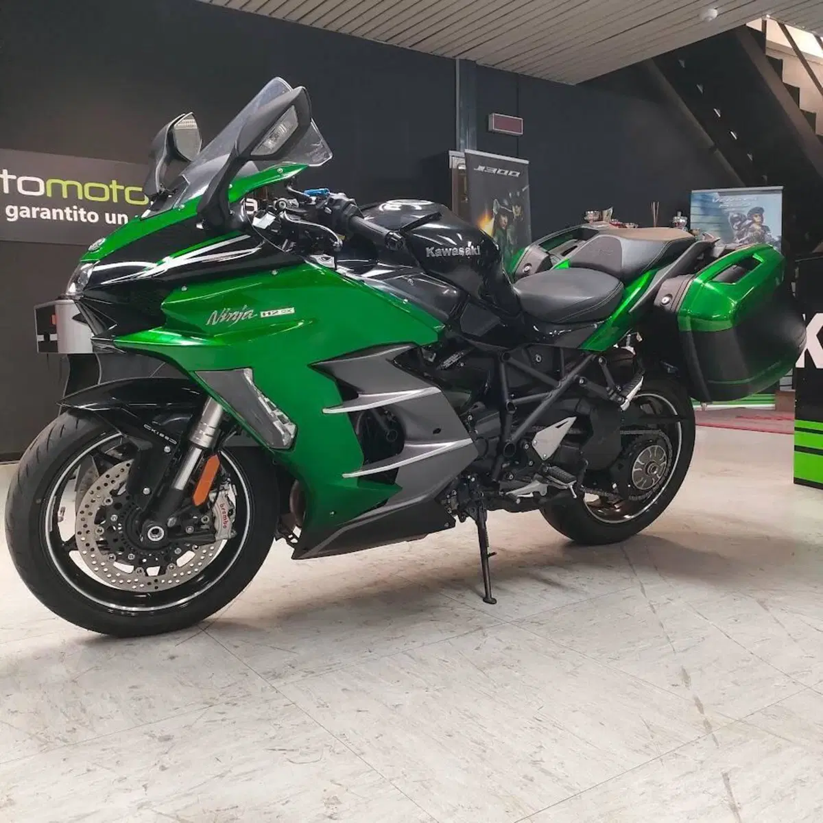 Kawasaki Ninja H2 SX SE Tourer (2024 - 27) (4)