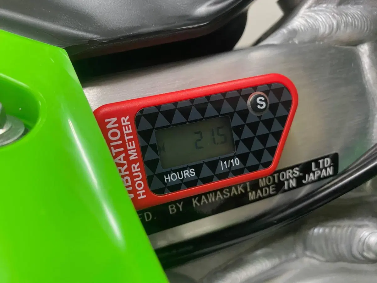 Kawasaki KX250 (2025) (4)