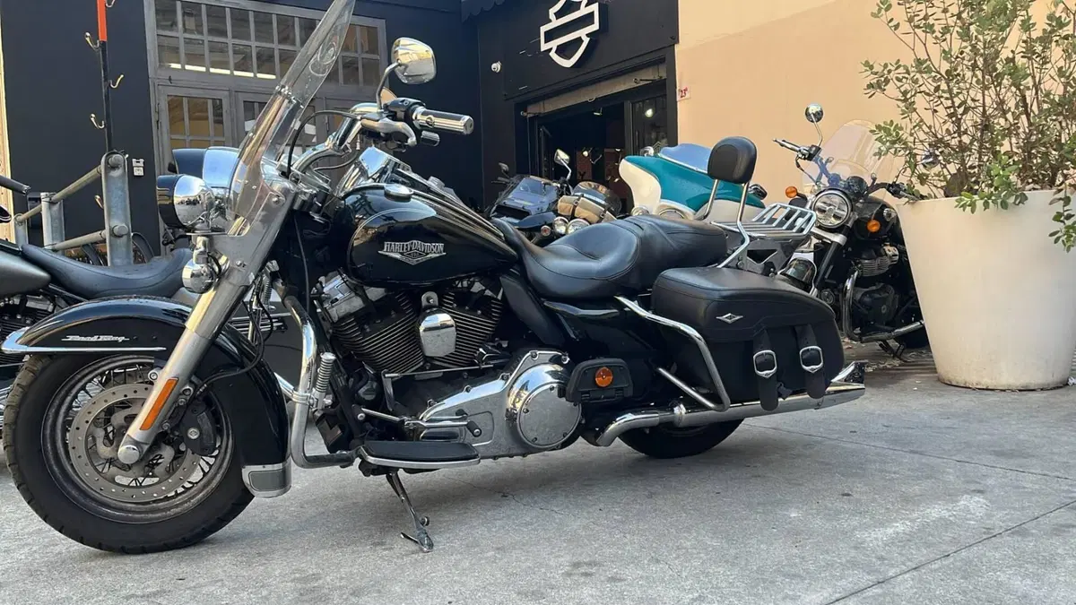 Harley-Davidson 103 Road King Classic (2014 - 16) - FLHRC (2)