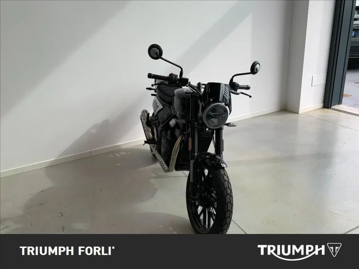 Triumph Tracker 400 (2026) (2)