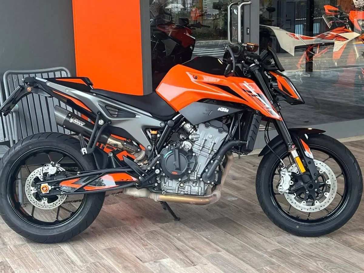 KTM 790 Duke L (2023 - 24) (4)