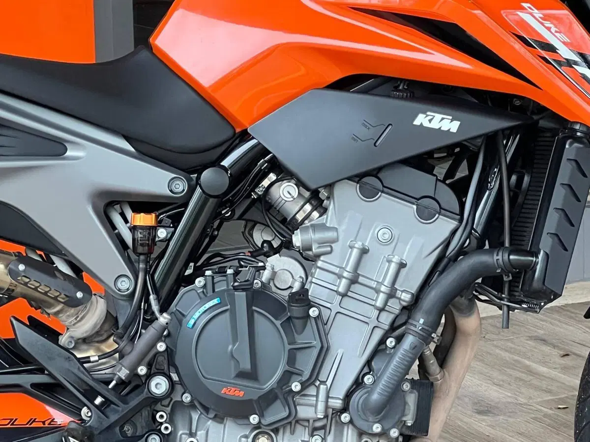 KTM 790 Duke L (2023 - 24) (11)