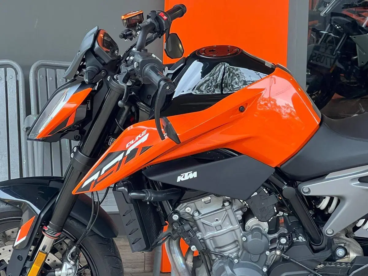 KTM 790 Duke L (2023 - 24) (13)