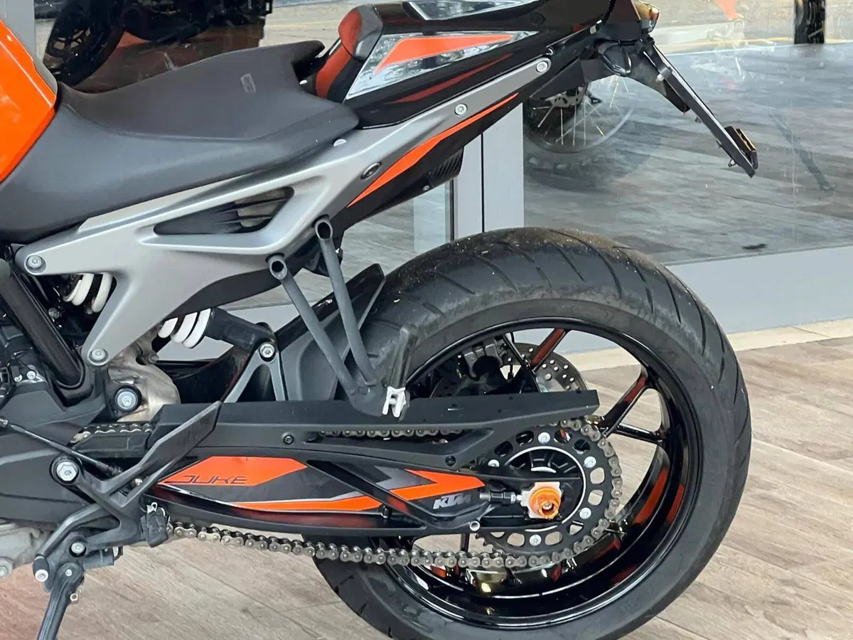 KTM 790 Duke L (2023 - 24) (14)