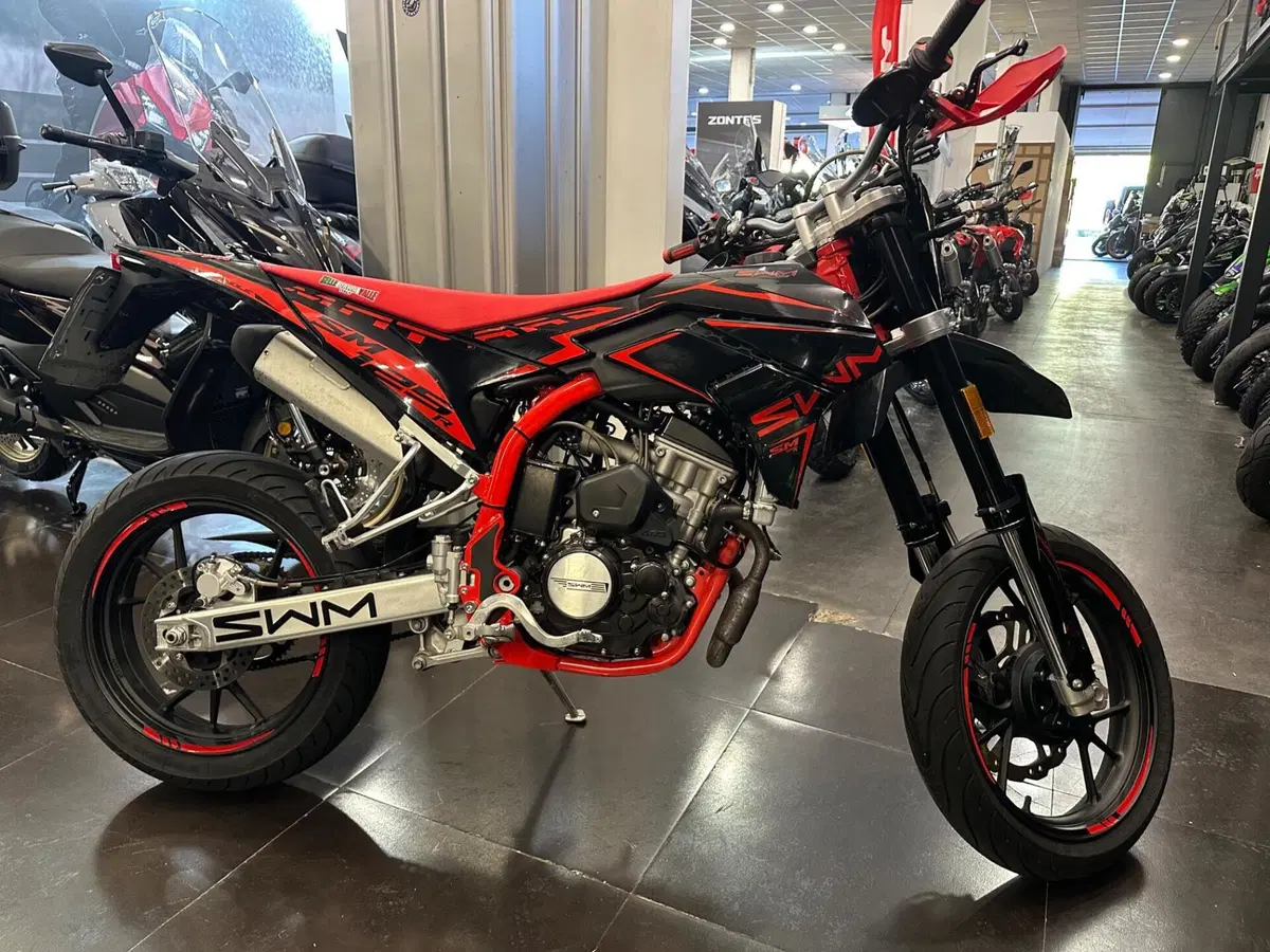 Swm SM 125 R (2025 - 26) (5)