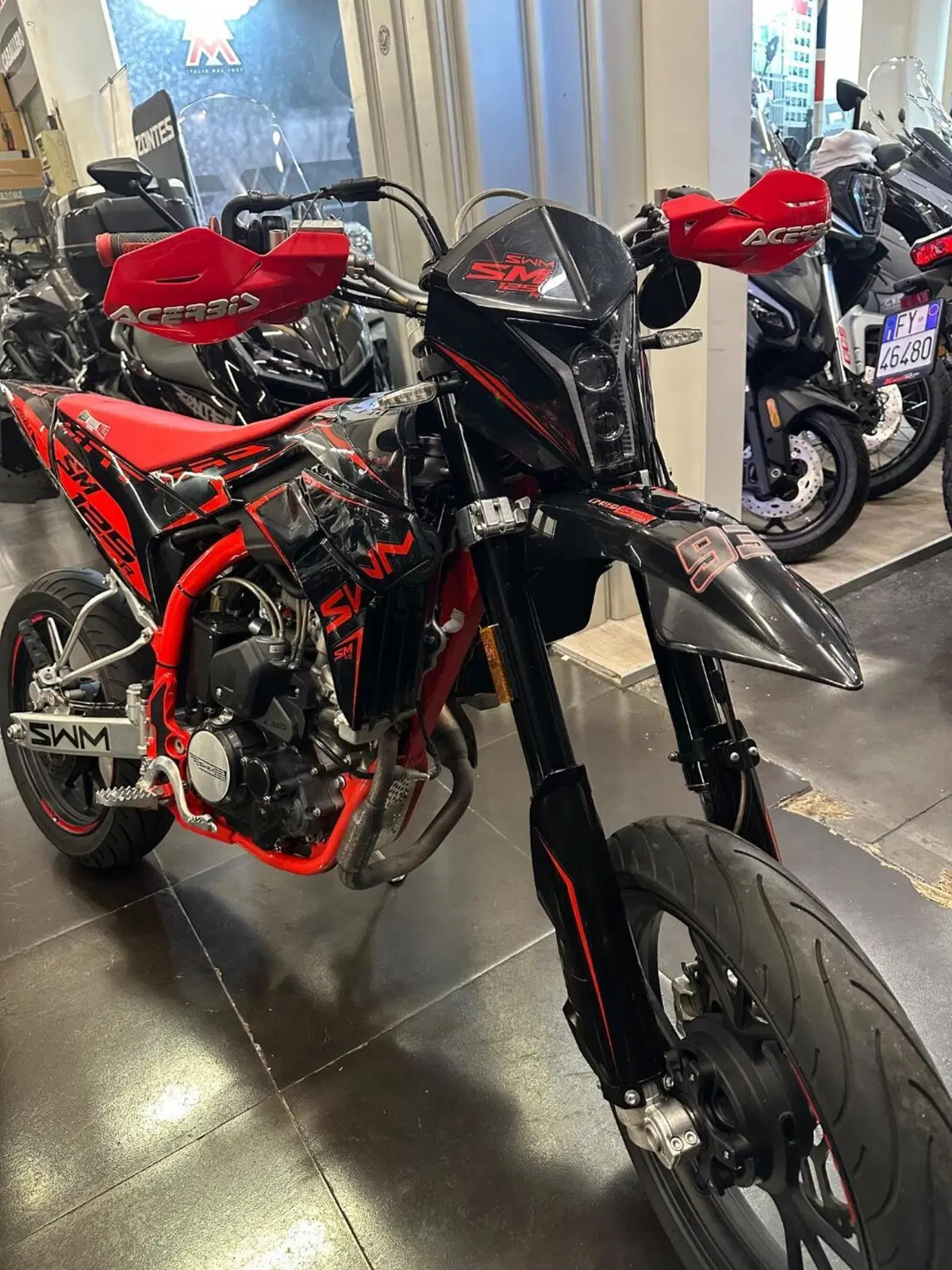 Swm SM 125 R (2025 - 26) (8)