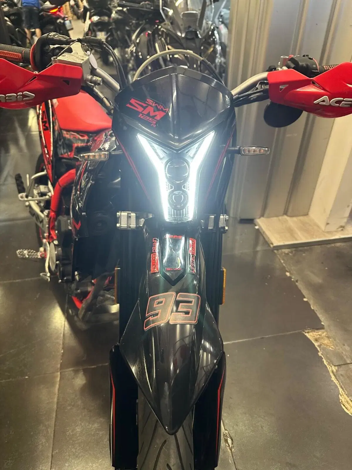 Swm SM 125 R (2025 - 26) (9)