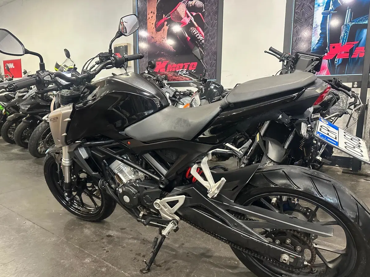 Honda CB 125 R (2018 - 20) (3)