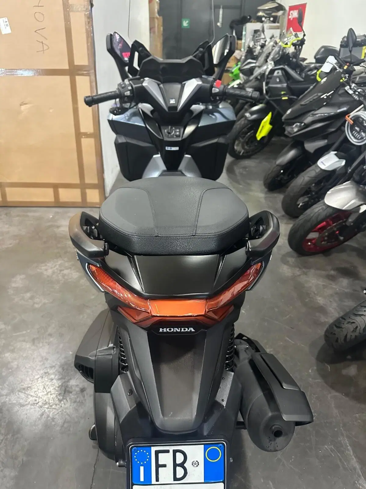 Honda Forza 350 (2022 - 24) (7)