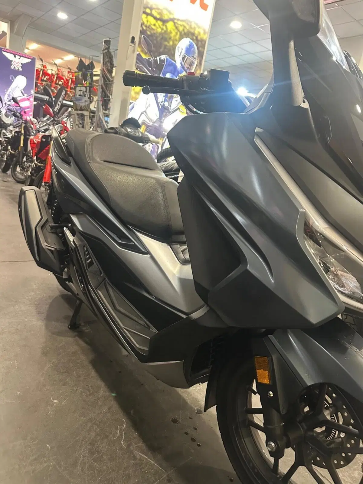 Honda Forza 350 (2022 - 24) (8)