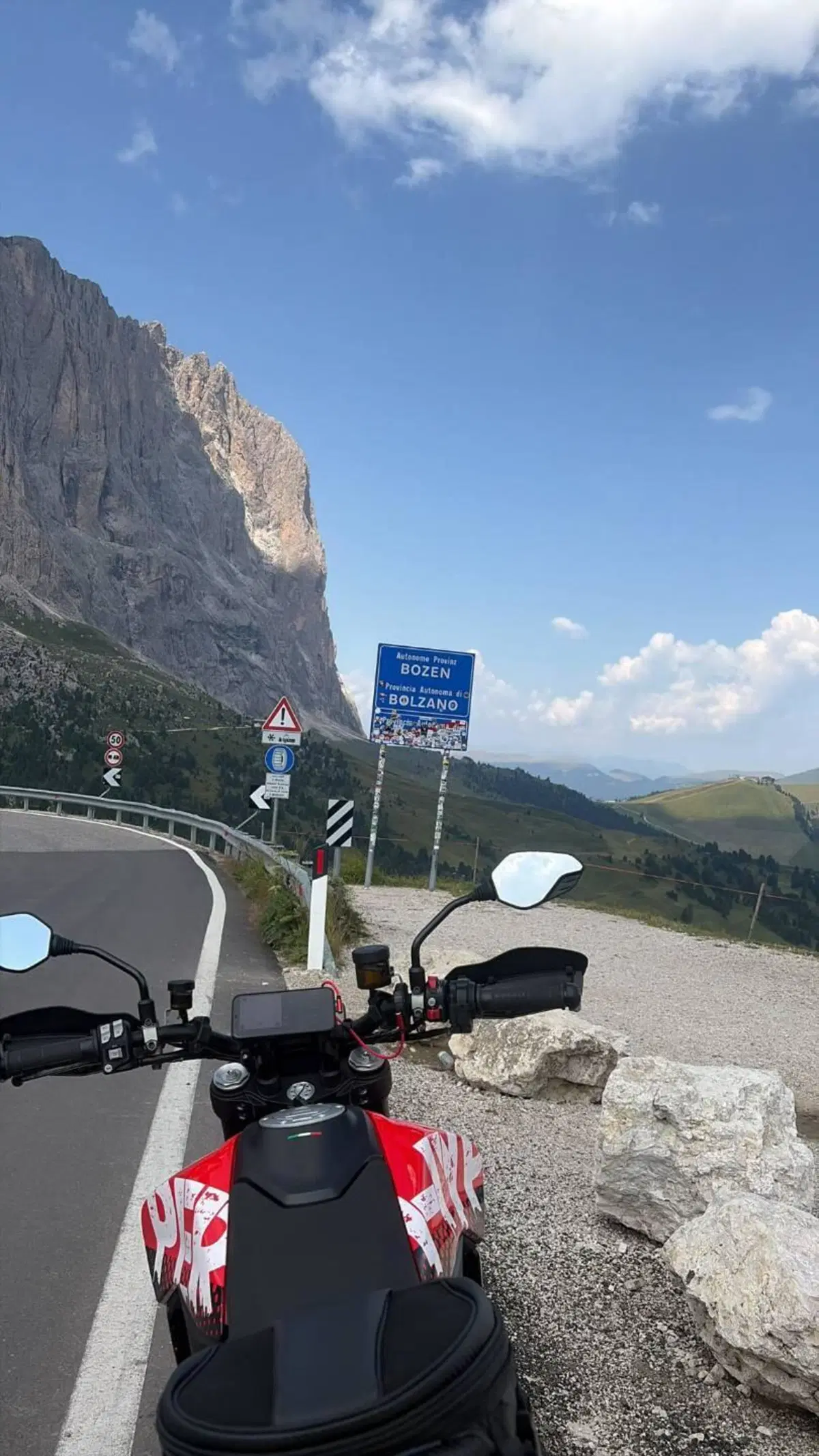 Ducati Hypermotard 950 RVE (2022 - 25) (4)
