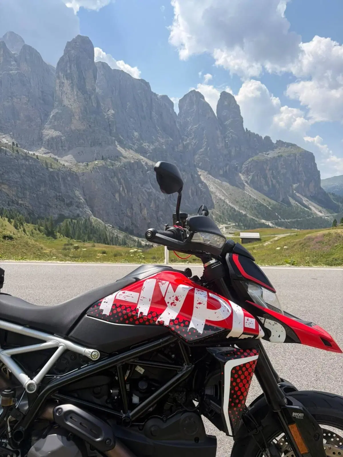 Ducati Hypermotard 950 RVE (2022 - 25) (9)
