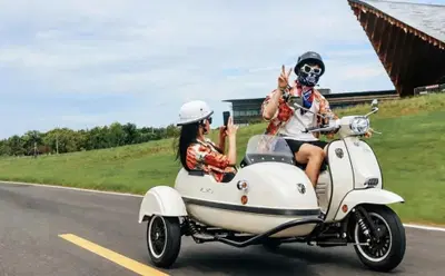 Genuine Scooters Royal Alloy Grand Prix 300S 