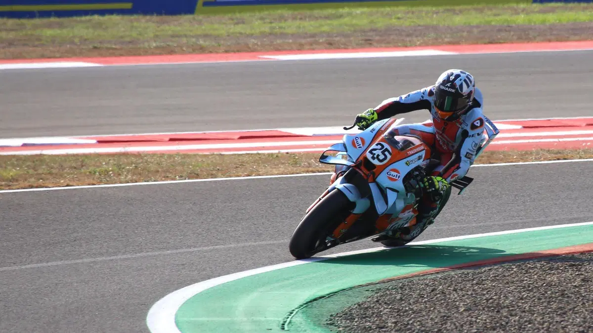 MotoGP, Raul Fernandez, faresti passare Martin o Bez? "Quello che dice Brivio va rispettato"