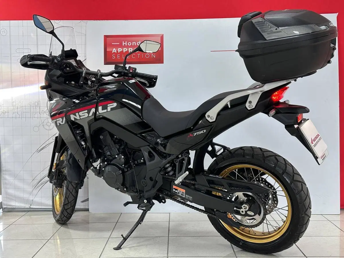 Honda Transalp XL750 (2025) (4)