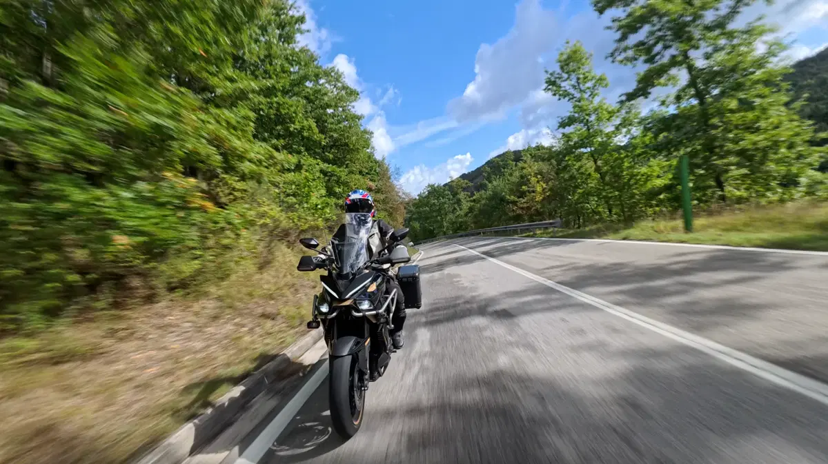 Zontes 703T TEST: turismo a meno di 9.000€, è lei la crossover che rompe le regole? [VIDEO E GALLERY] (3)