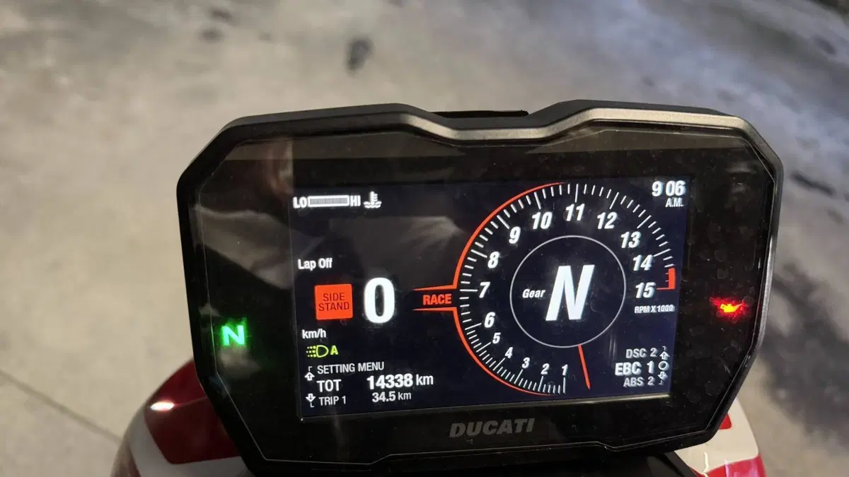 Ducati Streetfighter V4 1100 S (2021 - 22) (6)