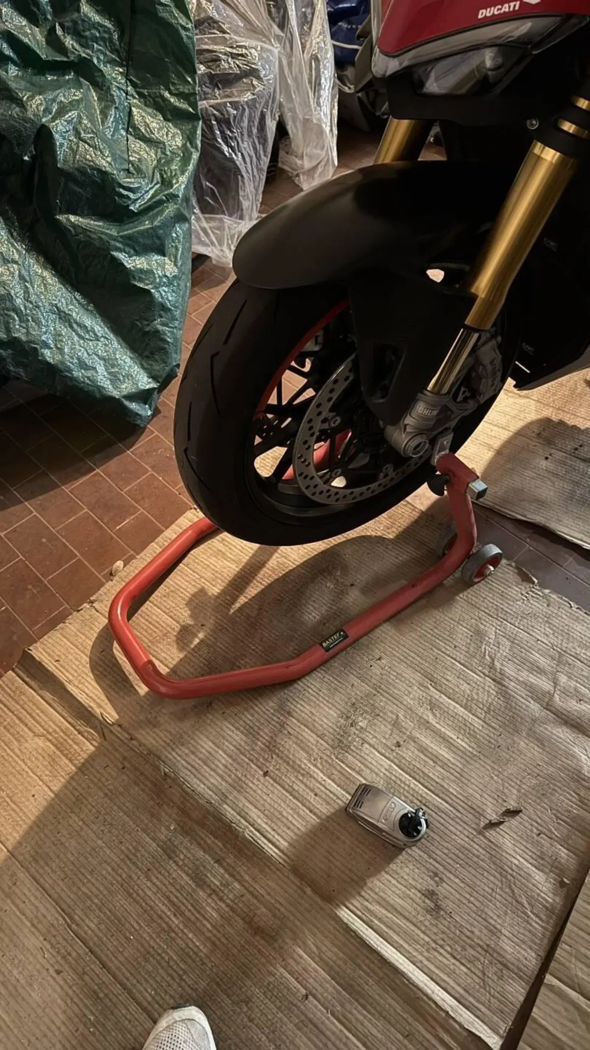 Ducati Streetfighter V4 1100 S (2021 - 22) (17)