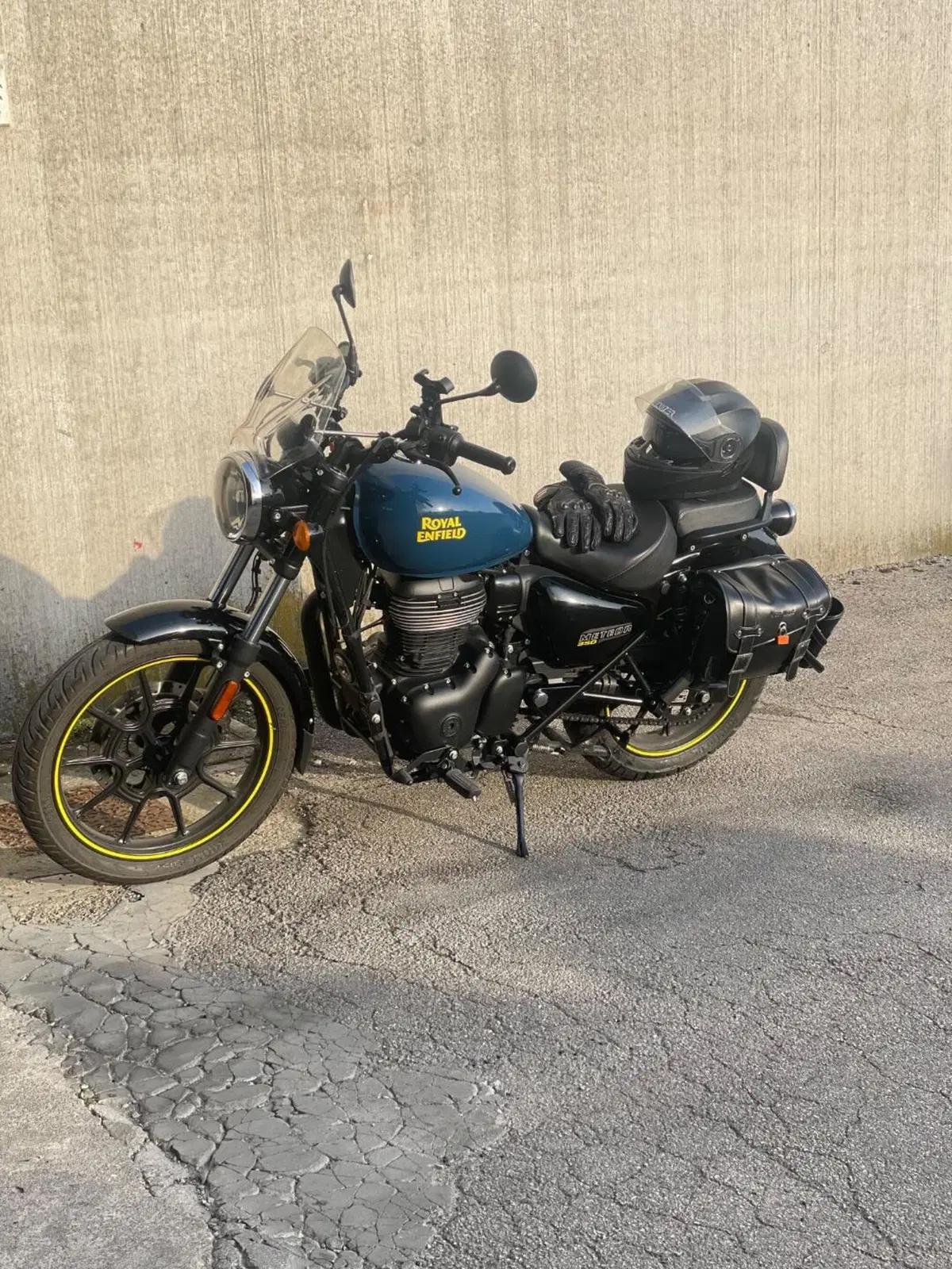 Royal Enfield Meteor 350 (2021 - 26) (2)