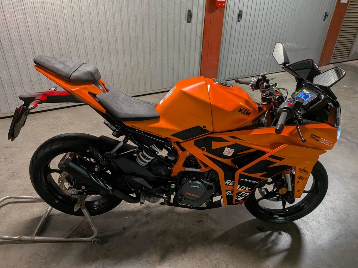 KTM RC 390 (2022 - 26) (3)