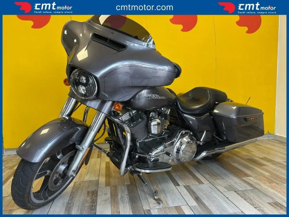 Harley-Davidson 1690 Street Glide Special (2014 - 16) - FLHX (2)
