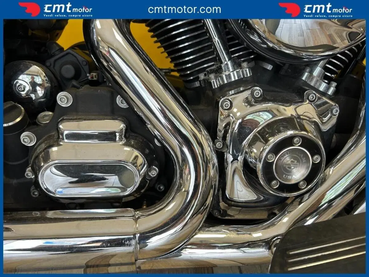 Harley-Davidson 1690 Street Glide Special (2014 - 16) - FLHX (8)