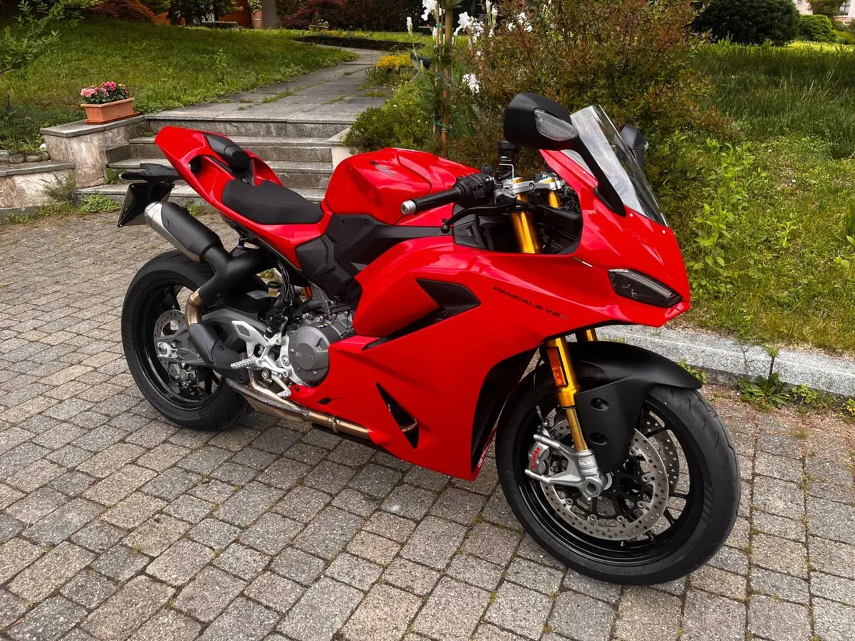 Ducati Panigale V2 S (2025 - 26)