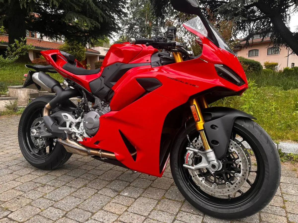 Ducati Panigale V2 S (2025 - 26) (2)