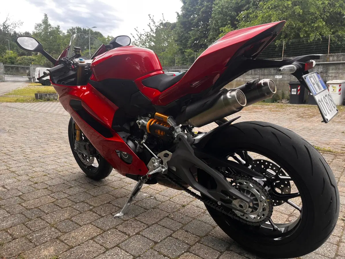 Ducati Panigale V2 S (2025 - 26) (4)