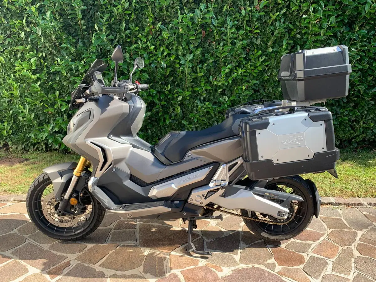 Honda X-ADV 750 (2017) (2)