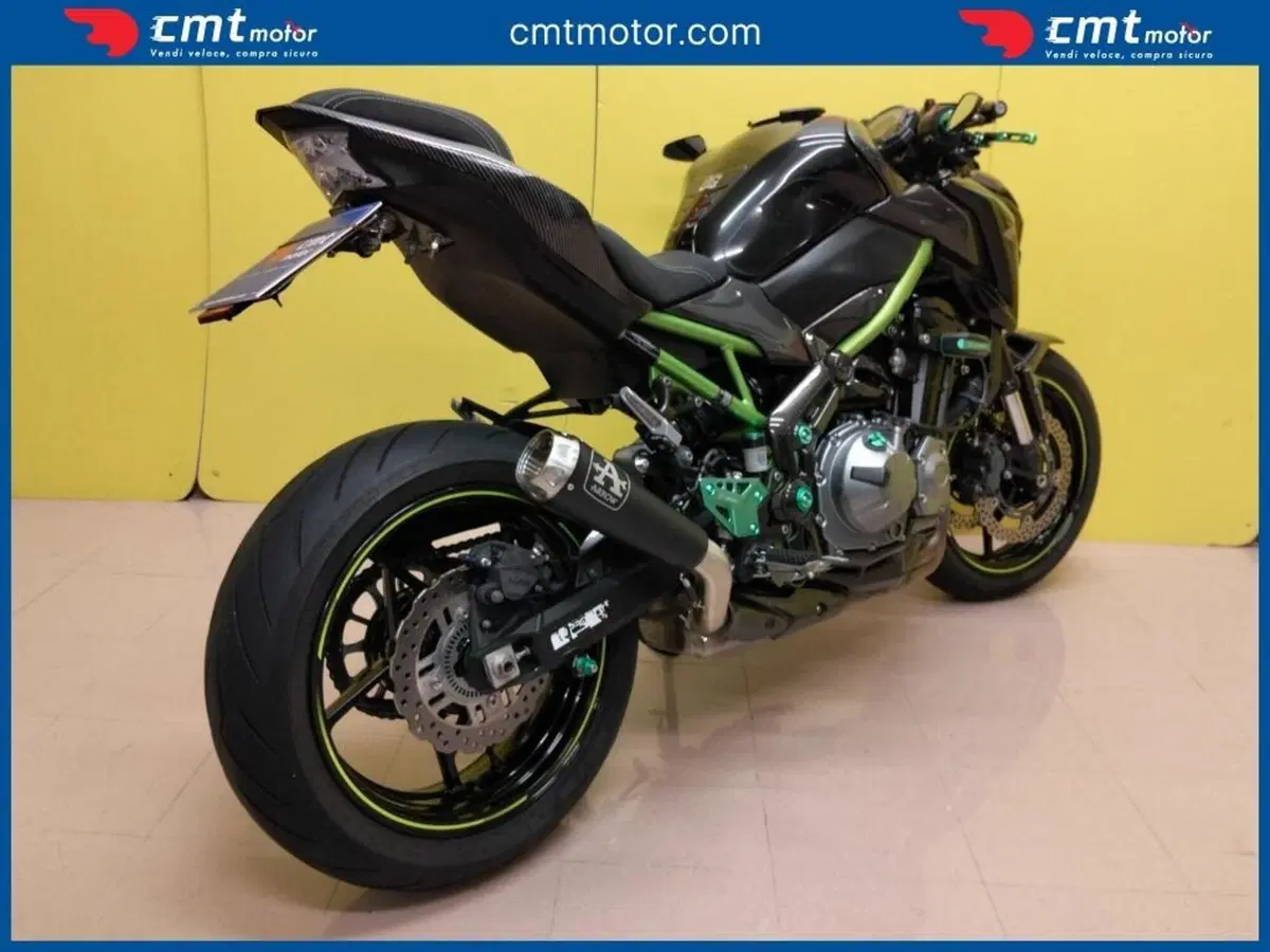 Kawasaki Z 900 (2017 - 18) (4)