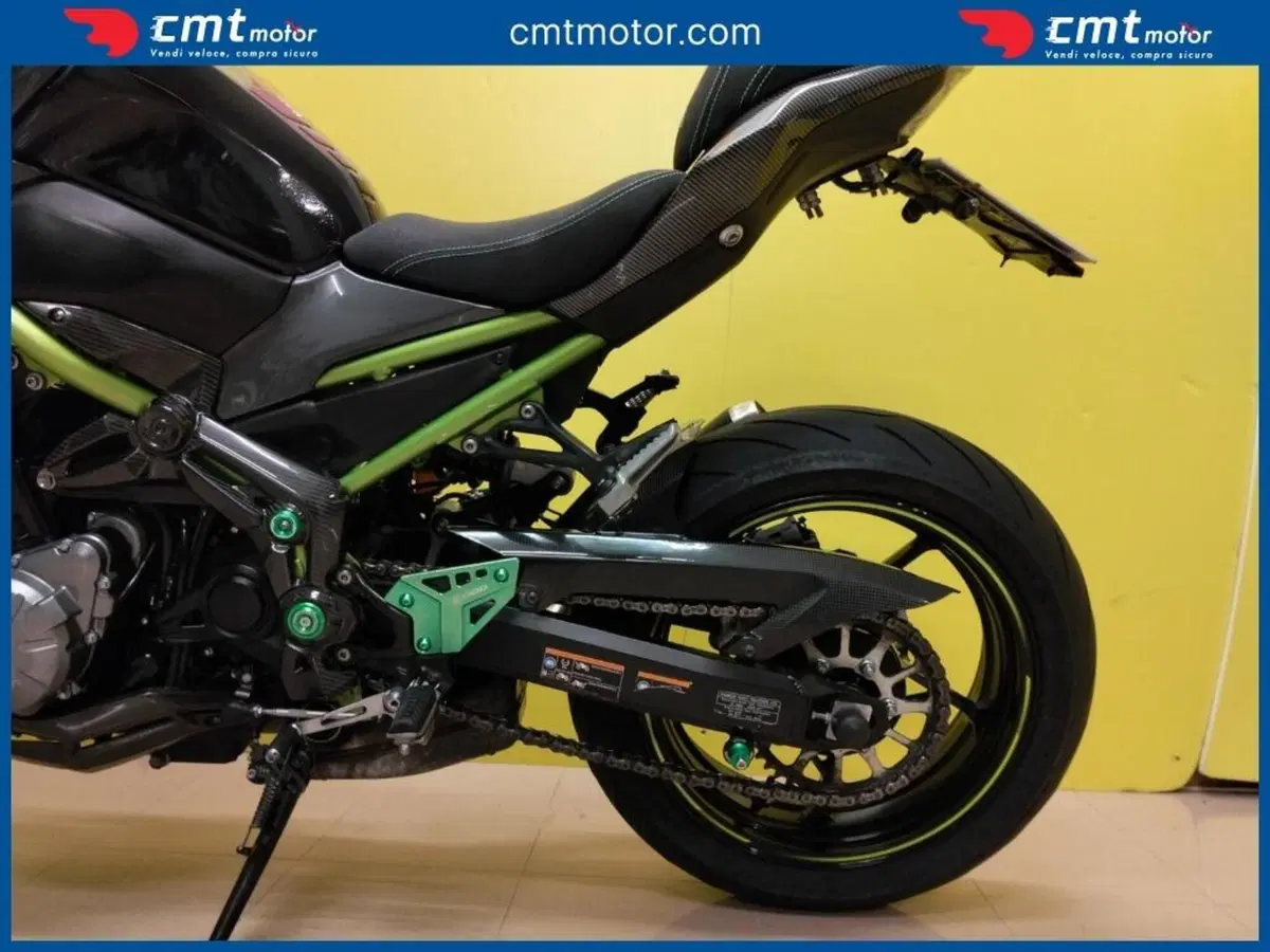 Kawasaki Z 900 (2017 - 18) (8)