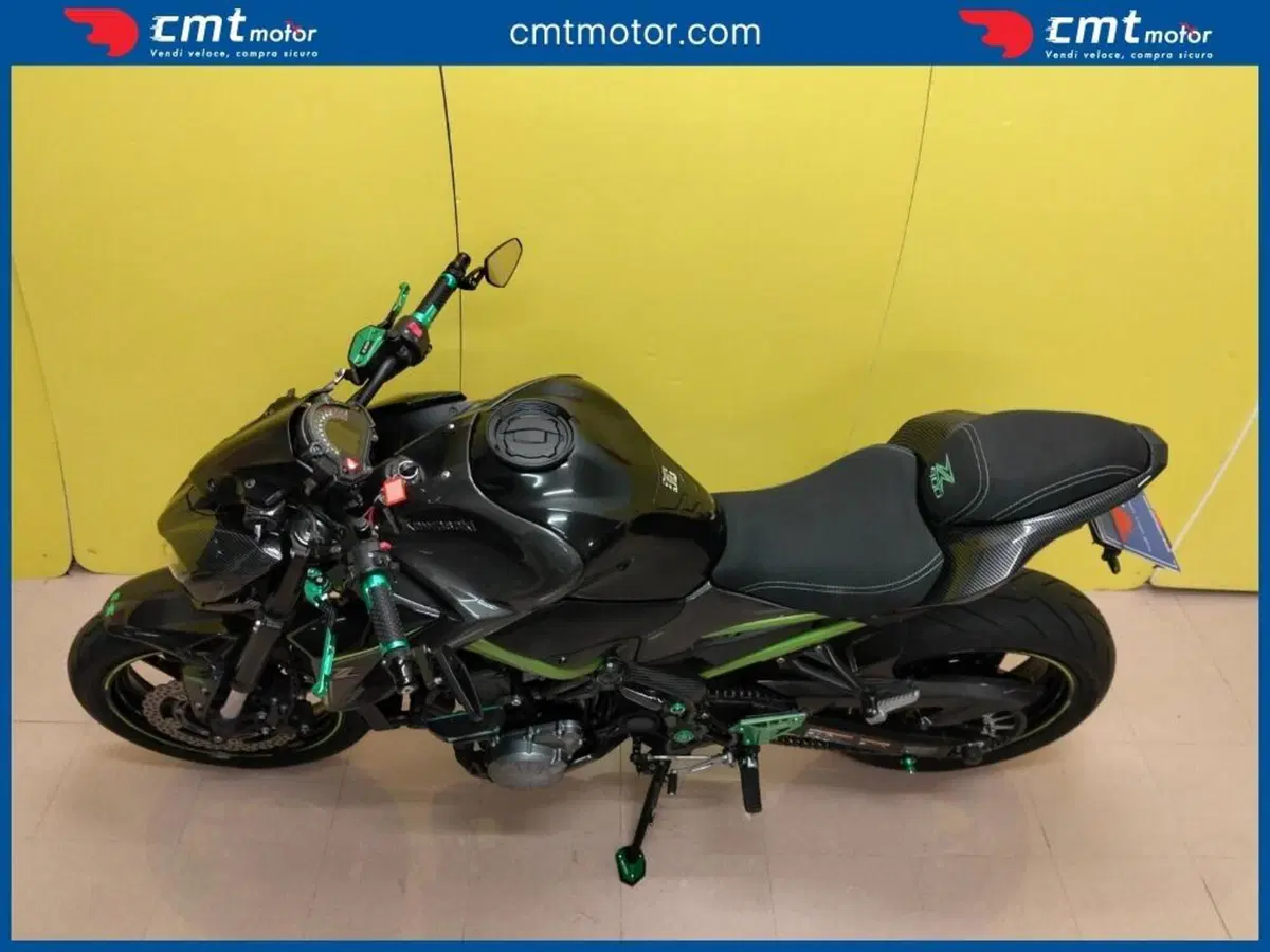 Kawasaki Z 900 (2017 - 18) (12)