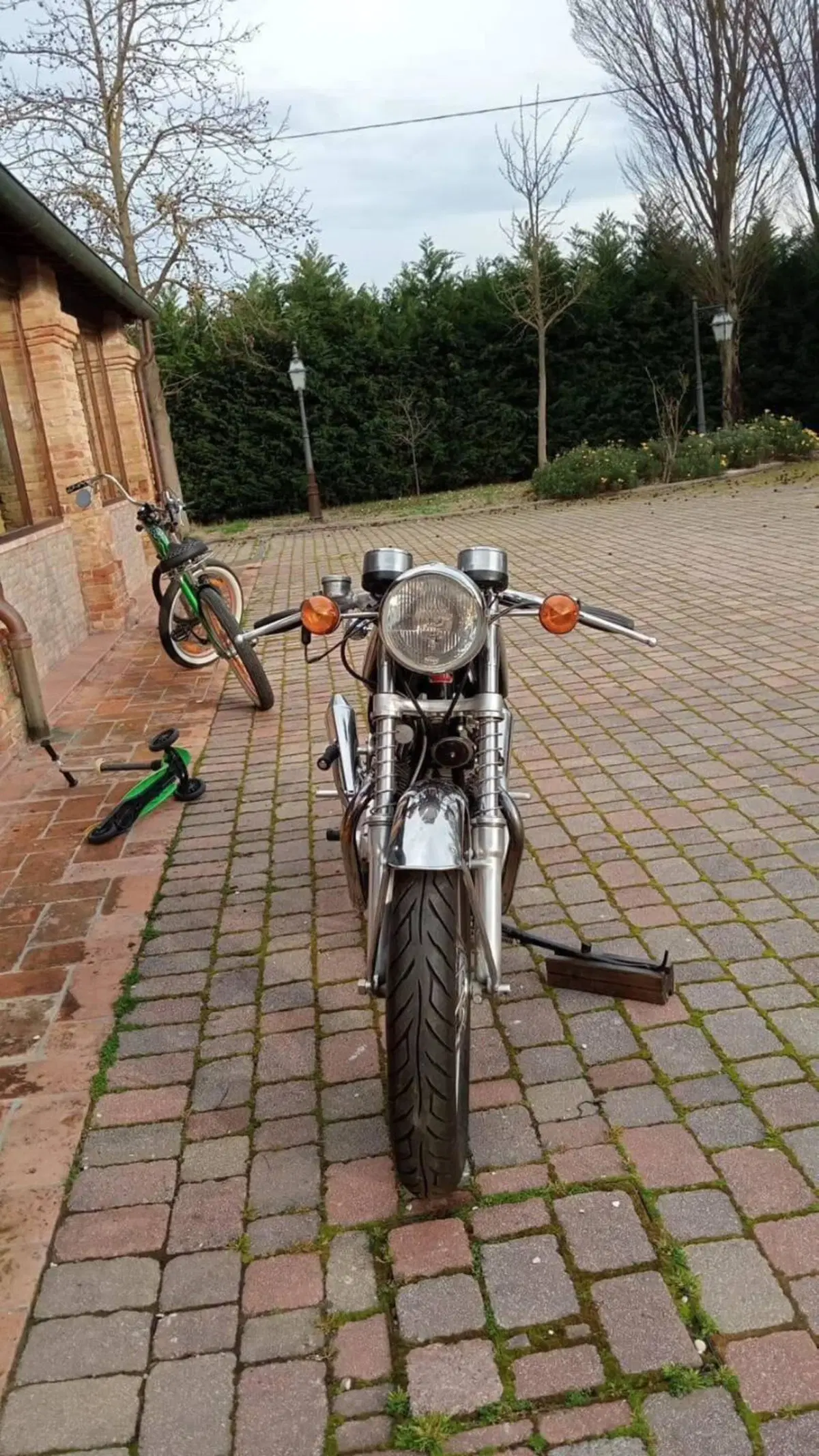 Norton 850 COMMANDO (6)