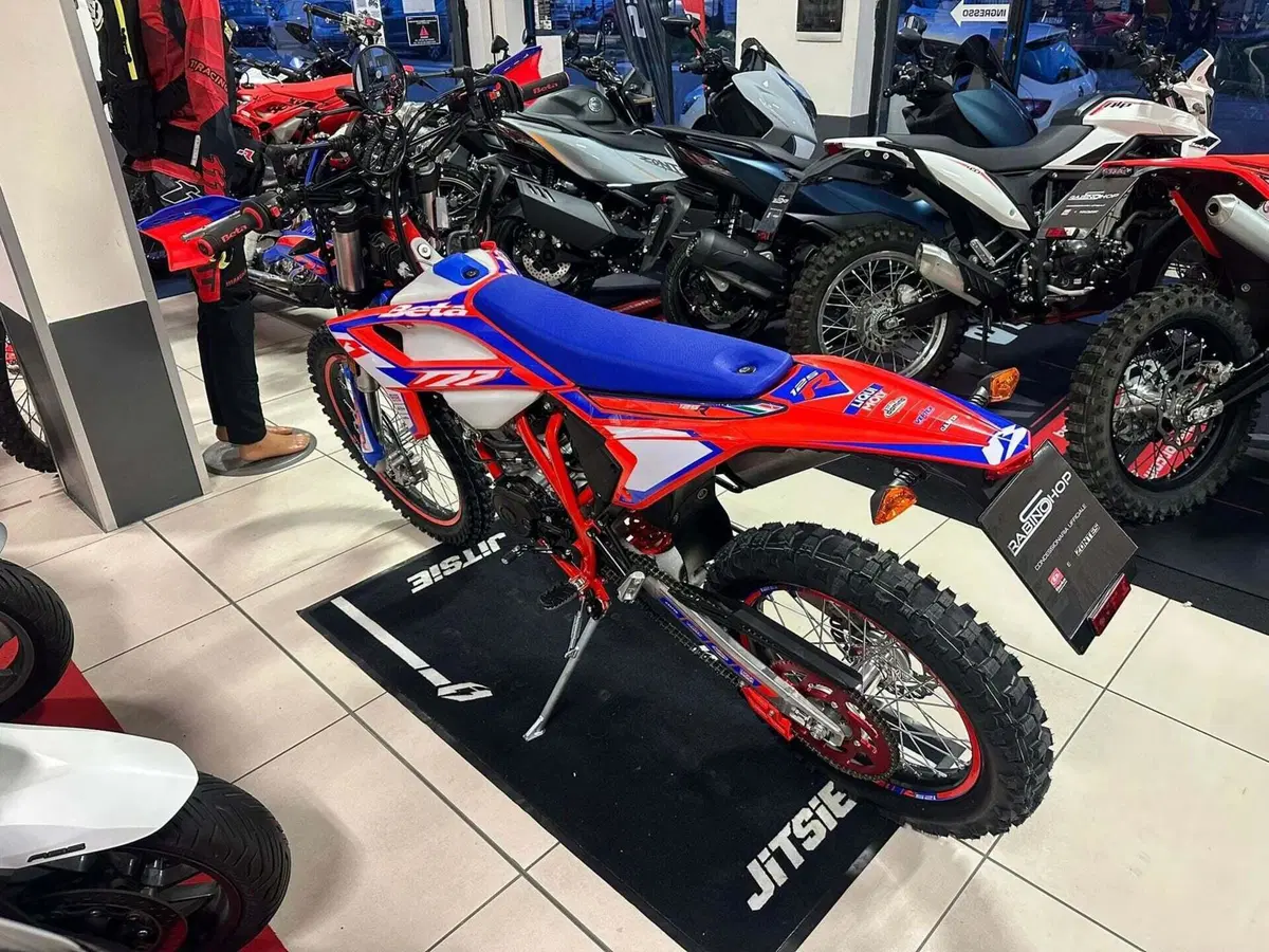 Betamotor RR 125 4T Enduro R (2024 - 26) (5)