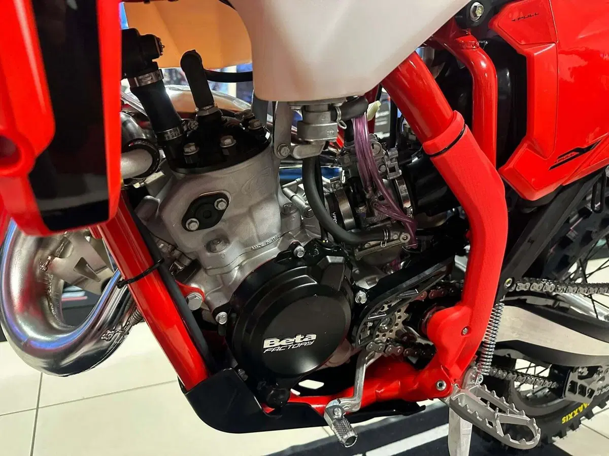 Betamotor RR 125 2T Enduro Race (2026) (14)