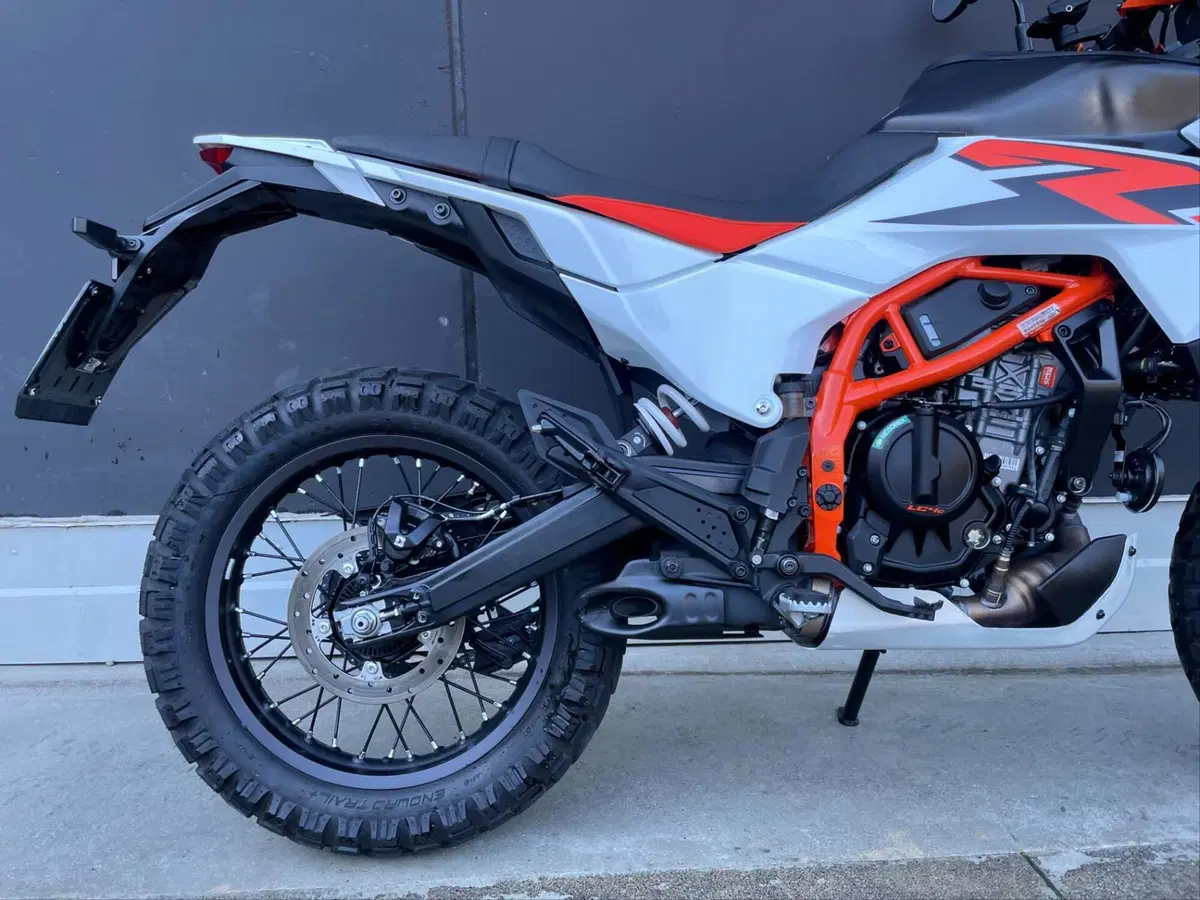 KTM 390 Adventure R (2025 - 26) (4)